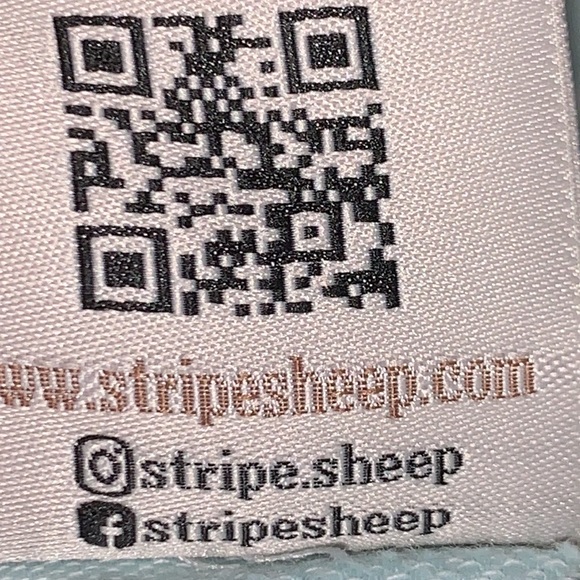 • Stripesheep Beach Towel/  Sheet With Tassels - Picture 5 of 5